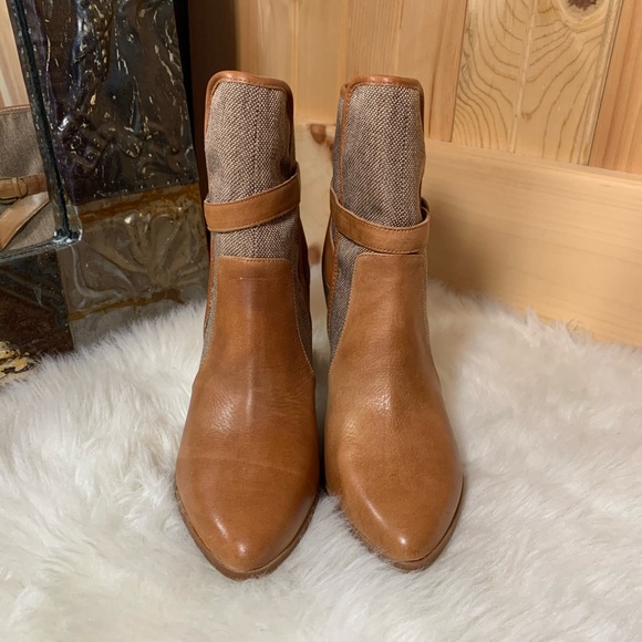 Paris Hilton Ankle Boots - Picture 3 of 9